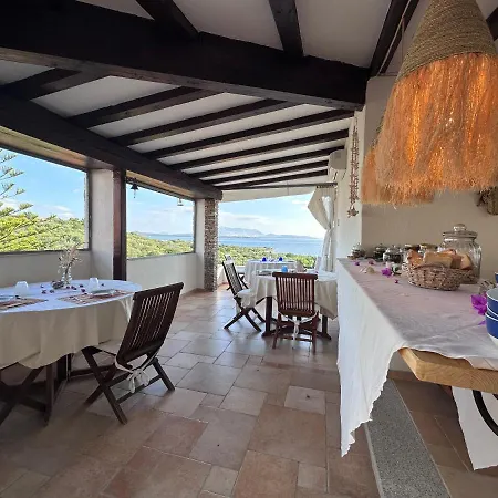 Minda & View Pensión San Teodoro (Sardinia)