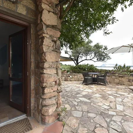 Maison d'hôtes Minda & View San Teodoro (Sardinia)